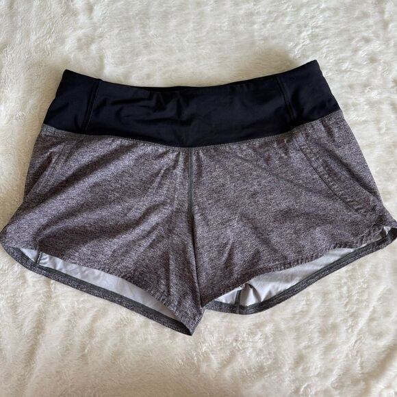 Lululemon Women’s Athletic Shorts Sz 4 Gray Heathered Black Waistband 4” Running - Picture 6 of 7